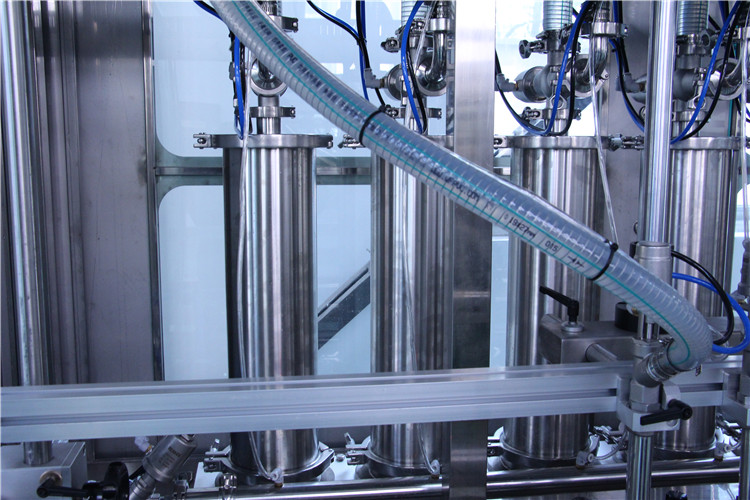 шакаладная машына для запаўнення шакаладу